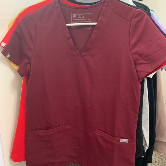 Figs scrub top - Picture 1 of 1